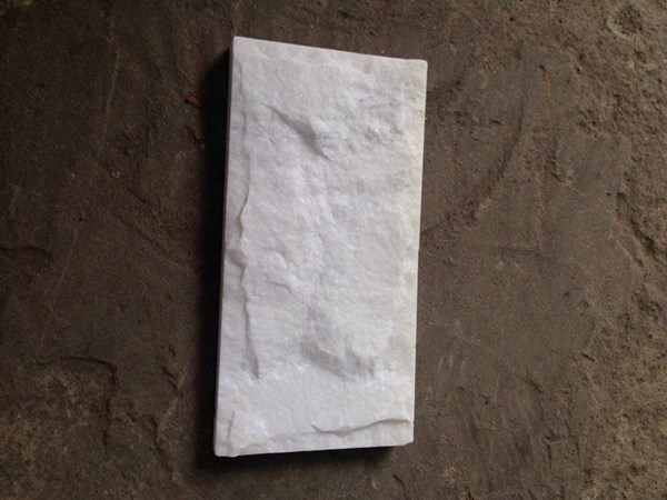 Đá bóc trắng sữa 10x20cm