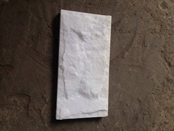 Đá bóc trắng sữa 10x20cm