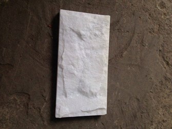 Đá bóc trắng sữa 10x20cm
