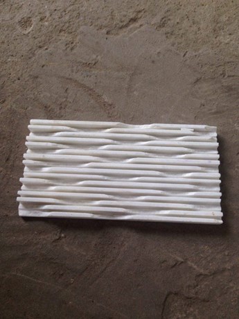 Đá răng lược trắng  10x20cm