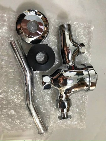 Van xả tiểu nam nhấn loại Lớn