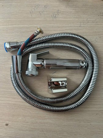 Vòi xịt Đồng thau bóng 