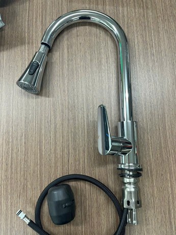 Vòi rửa chén nóng lạnh dây rút SD04